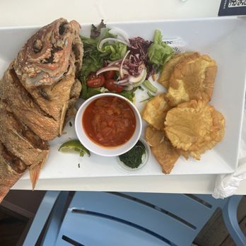 La Cueva Del Mar - Whole Fresh Whole Red Snapper or Queen Snapper Fried * Steamed (upon availability) - Puerto Rican Near Me - Fajardo, Puerto Rico