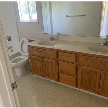 Sundriver Construction - Bath 3 before - General Contractors Near Me