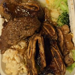 Short rib, mac salad and rice