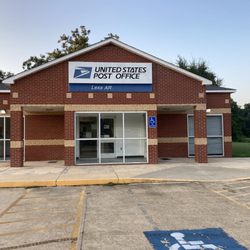 US Postal Service - Lexa - front entrance