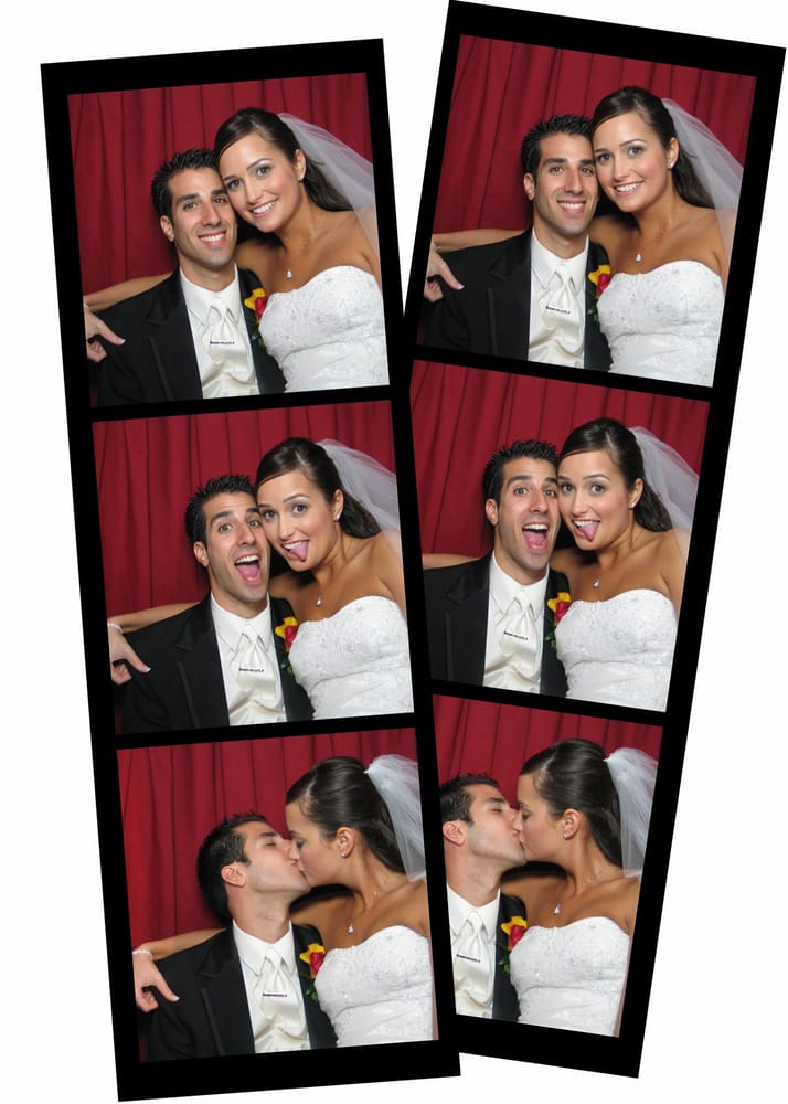 PHOTOBOOTH 13 Photos Essex Junction, Vermont Photo Booth