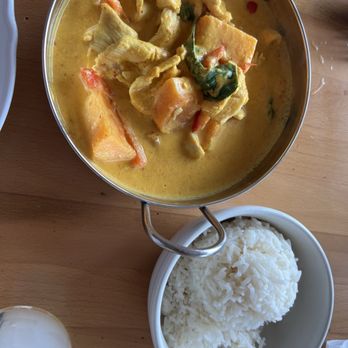 Tangerines Kitchen - Butternut squash Curry. Big hunks of squash, great broth and excellent flavors. - Breakfast & Brunch Near Me - Charlottesville, Virginia