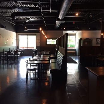 Neat Kitchen + Bar - Restaurant seating - Bars Near Me - Westmont, Illinois Neat Kitchen + Bar - Restaurant seating - Bars Near Me - Westmont, Illinois