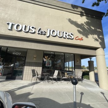 Tous Les Jours - Outside patio - Bakeries Near Me - Livermore, California Tous Les Jours - Outside patio - Bakeries Near Me - Livermore, California