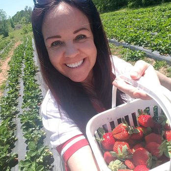 Sweet Berry Orchard - Pick Your Own Farms Near Me - Hogansville, Georgia Sweet Berry Orchard - Pick Your Own Farms Near Me - Hogansville, Georgia