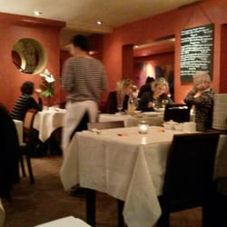 Tassajara - Blick ins Warme: An diesem Tisch sitzt man mit dem Rücken zur Tür. Meiden!