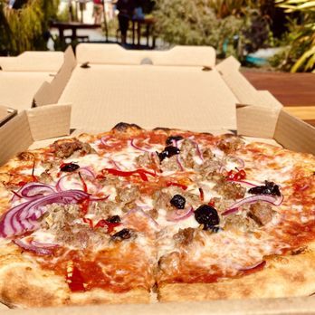 Brickery Pizza - Sausage Pizza - Pizza Near Me - Mendocino, California Brickery Pizza - Sausage Pizza - Pizza Near Me - Mendocino, California