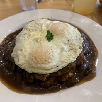 YogurStory - Hawaiian Loco Moco - Pancakes Near Me - Honolulu, Hawaii