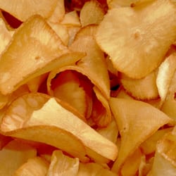 The Palm Lounge - Fresh fried potato chips from the Bristol Café. You can order from the restaurant and eat in the bar.