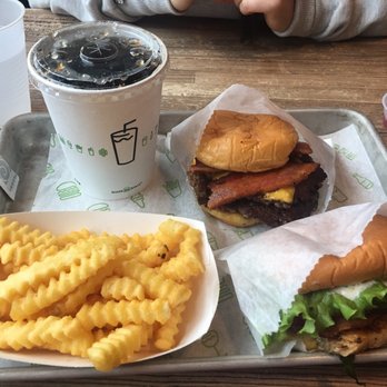 Shake Shack New Haven - Burgers Near Me - New Haven, Connecticut Shake Shack New Haven - Burgers Near Me - New Haven, Connecticut