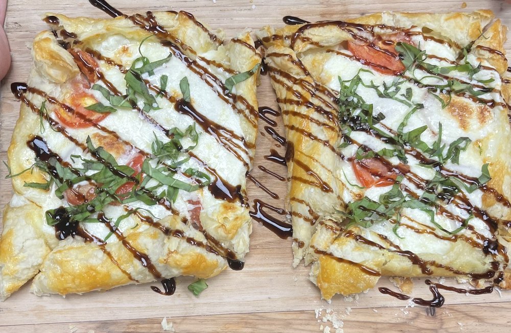 ROYAL CATCH BAR & GRILL Updated August 2024 250 Racquet Club Dr