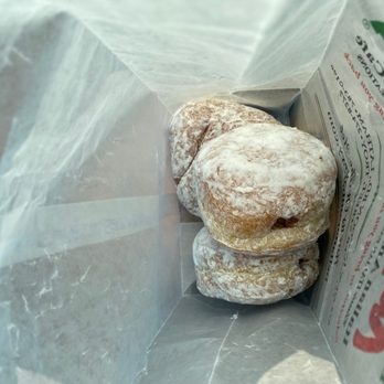 Bella Napoli - Lots of jelly donuts - Bakeries Near Me - Latham, New York