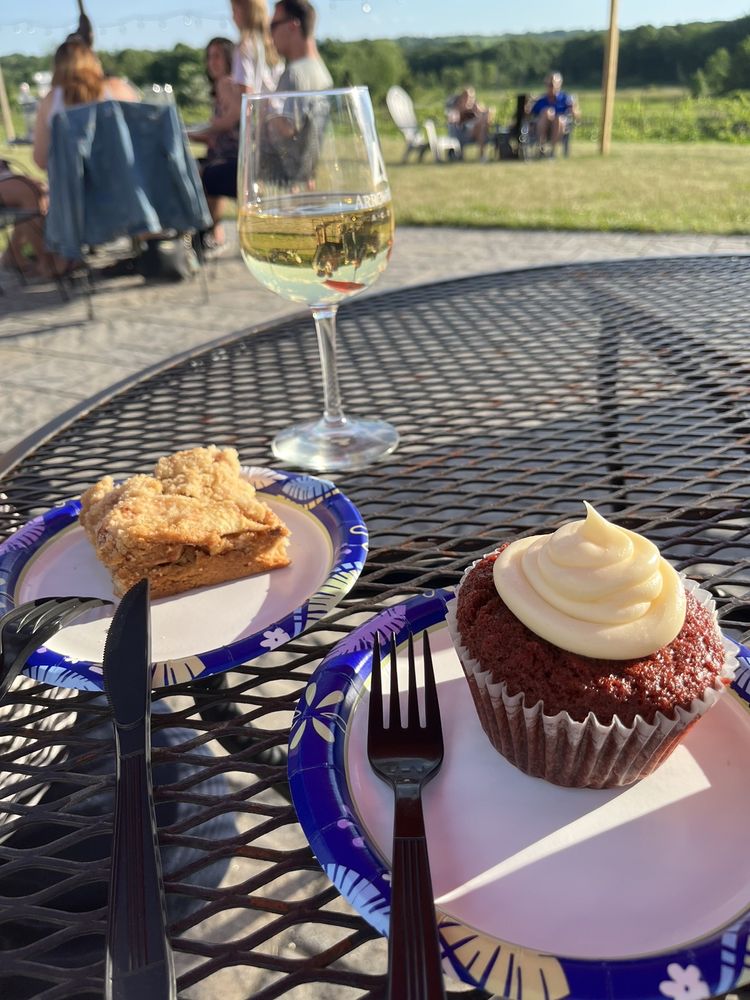 Arrowhead Acres - vineyard in North Franklin, CT