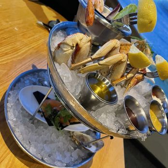 Moonraker Restaurant - Grande Platter Half - New American Near Me - Pacifica, California