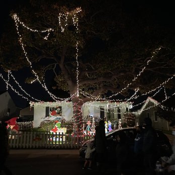 Candy Cane Lane - Holiday Decorating Services Near Me - El Segundo, California Candy Cane Lane - Holiday Decorating Services Near Me - El Segundo, California