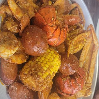 John Seafood - Lobster Tail ( 1pc) 1 lb. Snow Crab Legs 1 lb. Headless Shrimp Corn on the Cob Potatoes Sausages 2 Boiled Eggs - Seafood Near Me - Pensacola, Florida John Seafood - Lobster Tail ( 1pc) 1 lb. Snow Crab Legs 1 lb. Headless Shrimp Corn on the Cob Potatoes Sausages 2 Boiled Eggs - Seafood Near Me - Pensacola, Florida