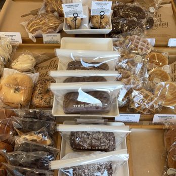 Tous Les Jours - Assorted pastries. - Bakeries Near Me - Gaithersburg, Maryland Tous Les Jours - Assorted pastries. - Bakeries Near Me - Gaithersburg, Maryland