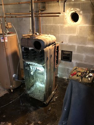 Bonded Mechanical Logo