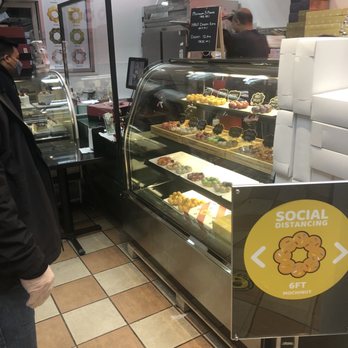 Mochinut - Fort Lee - Social distancing while waiting in line - Donuts Near Me - Fort Lee, New Jersey Mochinut - Fort Lee - Social distancing while waiting in line - Donuts Near Me - Fort Lee, New Jersey