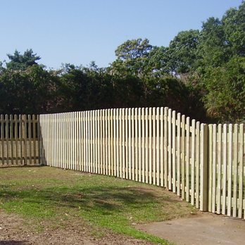 Wesson Fencing - Picket Fencing - General Contractors Near Me - Woking, SRY
