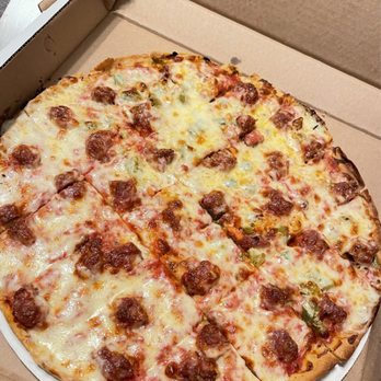 Lou Malnati's Pizzeria - Large thin crust - Pizza Near Me - Park Ridge, Illinois