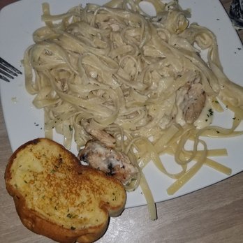 Canary Grill - Fetucinni Alfredo - New American Near Me - Berkeley Springs, West Virginia Canary Grill - Fetucinni Alfredo - New American Near Me - Berkeley Springs, West Virginia