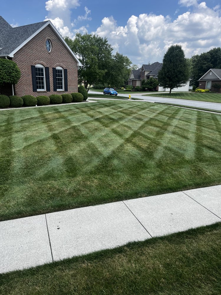 Wood’s Landscaping - tree service in Fort Wayne, IN