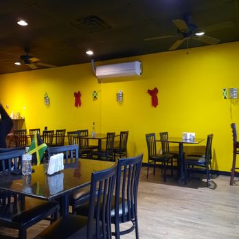 Irie Sizzler - Dining area - Caribbean Near Me - Houston, Texas