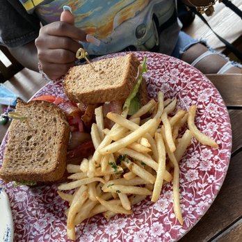 Little Hen - BLT - Breakfast & Brunch Near Me - Miami, Florida Little Hen - BLT - Breakfast & Brunch Near Me - Miami, Florida