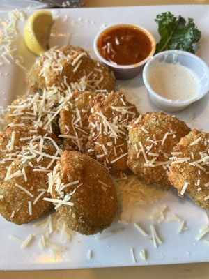 Monument Inn by null