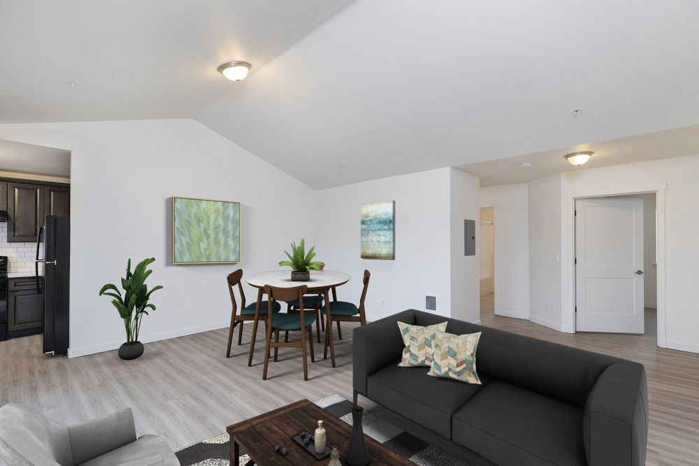 SALT CREEK APARTMENTS Updated April 2024 17 Photos 108 N Trade St