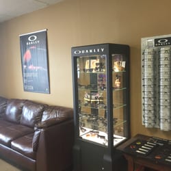 James J Giraldi Optometrist - Office