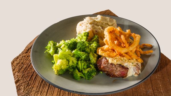 Wolfies Grill - Noblesville by null