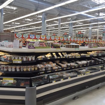 WinCo Foods - Grab and Go section - Grocery Near Me - Kent, Washington