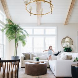 Walter E Smithe Furniture & Design
