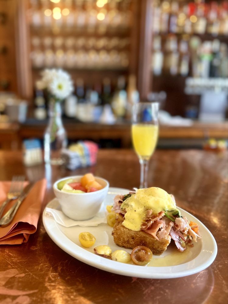 OTTO’S Updated November 2024 638 Photos & 582 Reviews 521 Main St