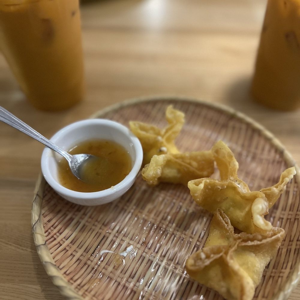 Crab Rangoon & Thai Tea Crab Rangoon & Thai Tea