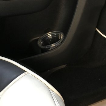 M&V Limousines - Dirty cups in cupholders - Limos Near Me - Commack, New York M&V Limousines - Dirty cups in cupholders - Limos Near Me - Commack, New York