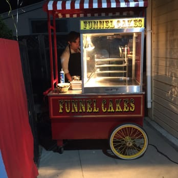 Barts Carts - Funnel cake is amazing very delicious! - Party & Event Planning Near Me - INGLEWOOD, California