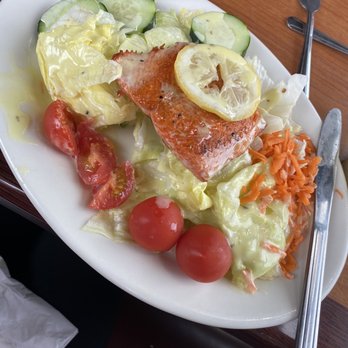 River's Edge Restaurant - Lame salmon salad that took over an hour to serve. - Seafood Near Me - La Push, Washington River's Edge Restaurant - Lame salmon salad that took over an hour to serve. - Seafood Near Me - La Push, Washington