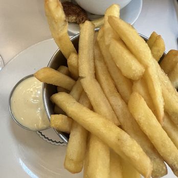 Petit Trois - French Near Me - Sherman Oaks, California