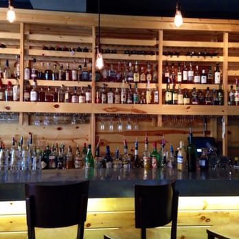 Salt + Smoke - Eight local beers on tap and lots of whiskey! - Bars Near Me - Saint Louis, Missouri