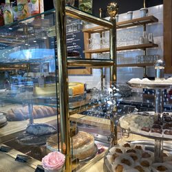 Genusswerk München - Kuchen Theke