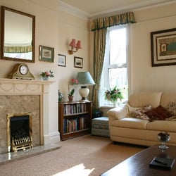 The Castleton - Guest Lounge