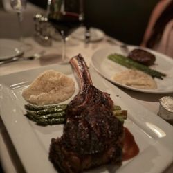 Steakhouse 10 - Tomahawk Steak
