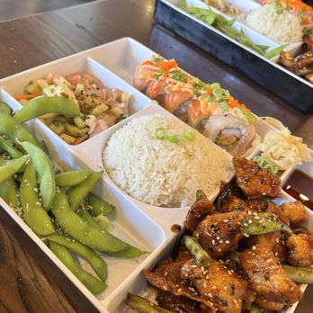 Eez Fusion - Sushi Bars Near Me - Huntersville, North Carolina