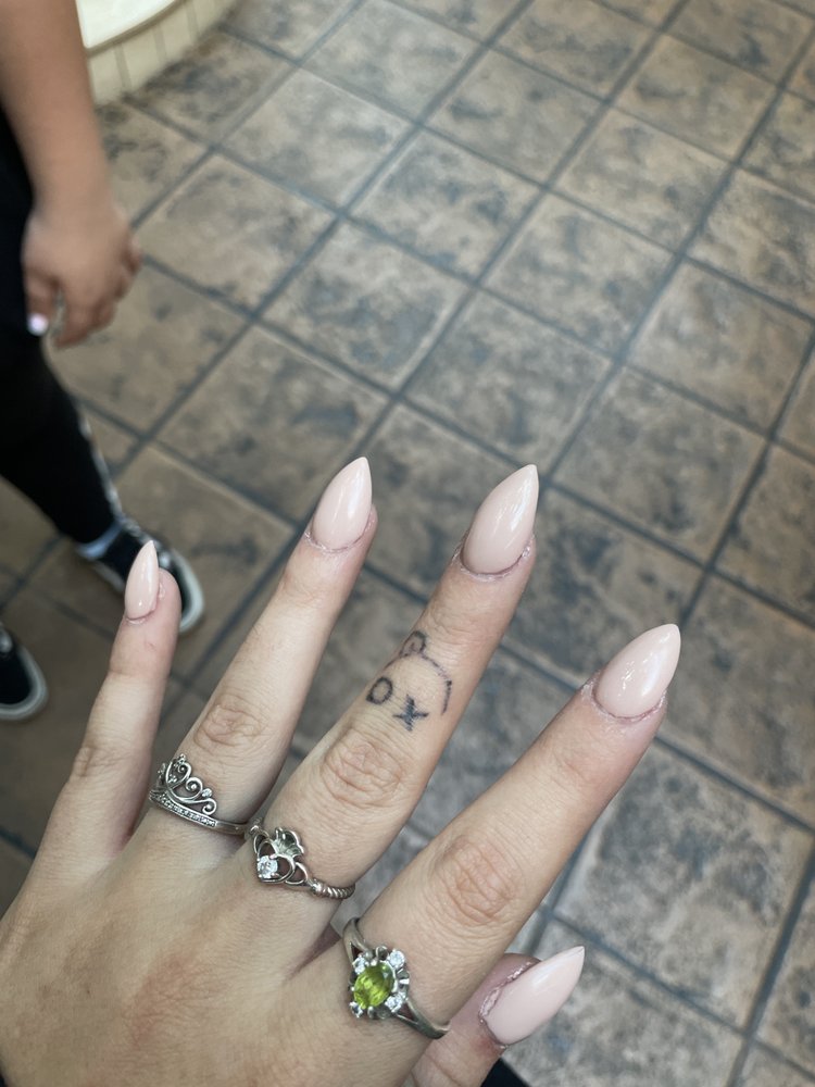 MIAMI NAILS 51 Photos & 102 Reviews 2118 Highway 95, Bullhead City