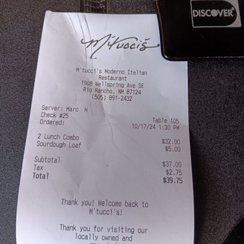 M'tucci's Moderno - $16 lunch special and bread. Super cheap. - Italian Near Me - Rio Rancho, New Mexico