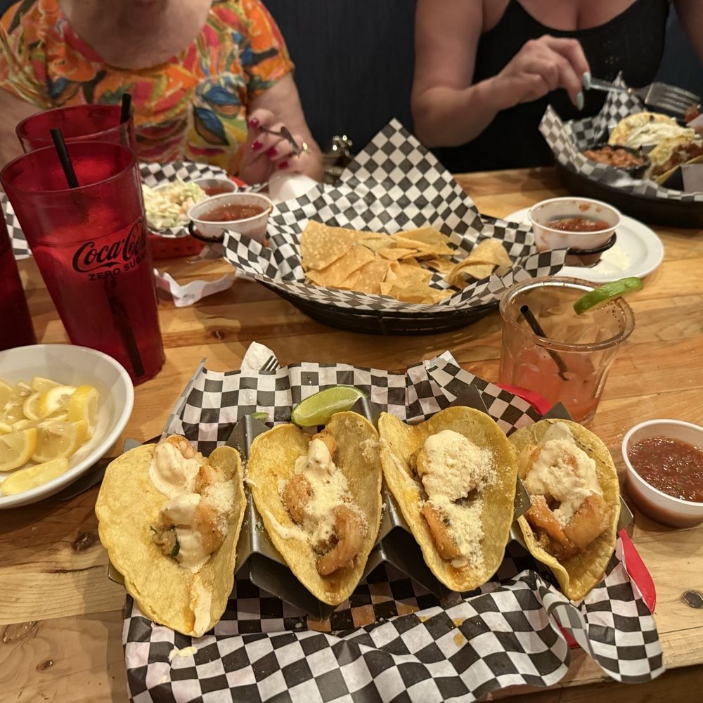 Shrimp tacos Shrimp tacos