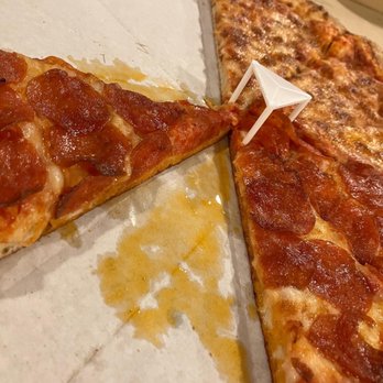 Bigfoot Pizza & Bar - Oily pizza - Pizza Near Me - Tacoma, Washington Bigfoot Pizza & Bar - Oily pizza - Pizza Near Me - Tacoma, Washington